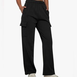 NWT- Black Tuff Athletics Cargo Sweatpants 🚀